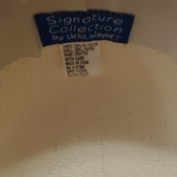 Signature Collection - Picture 3 of 3